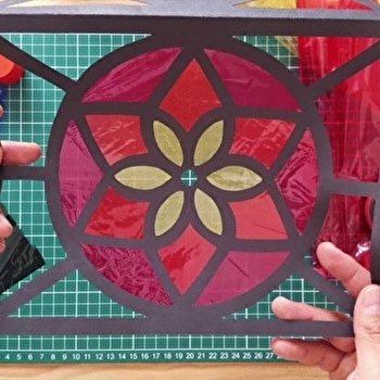 Musée de l'Abbaye - Atelier  ' Vitrail en papier' - SAINT-CLAUDE