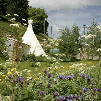 Le Refuge du Berbois - Yourte et tipis - LA PESSE