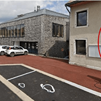 Borne de recharge électrique - Lajoux - LAJOUX