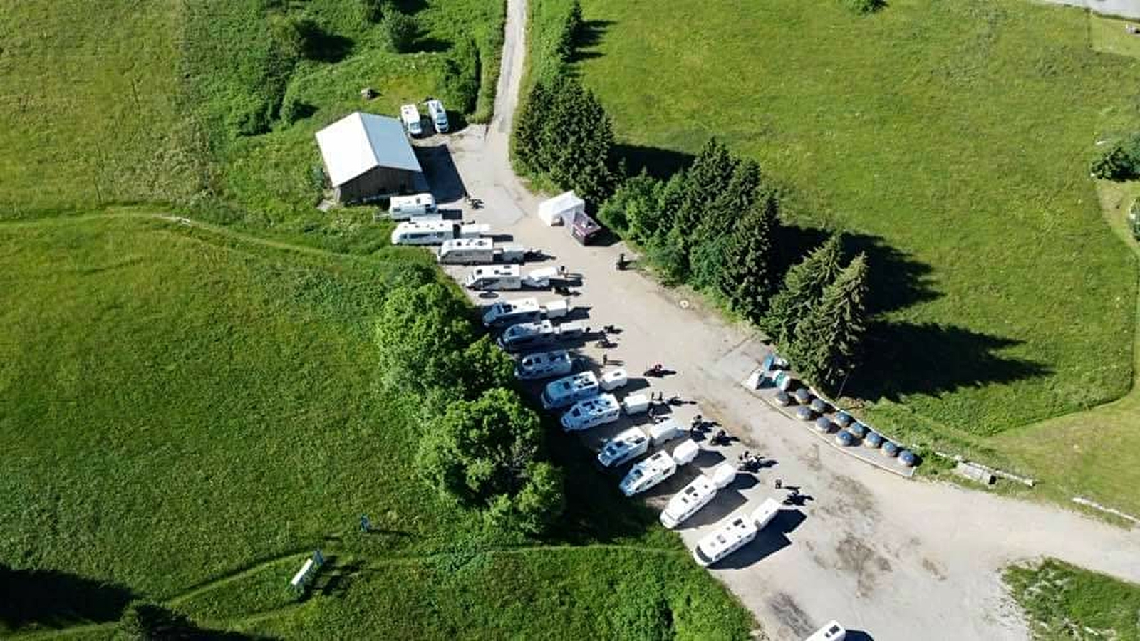 Aire d'accueil et de service camping-car - La Pesse