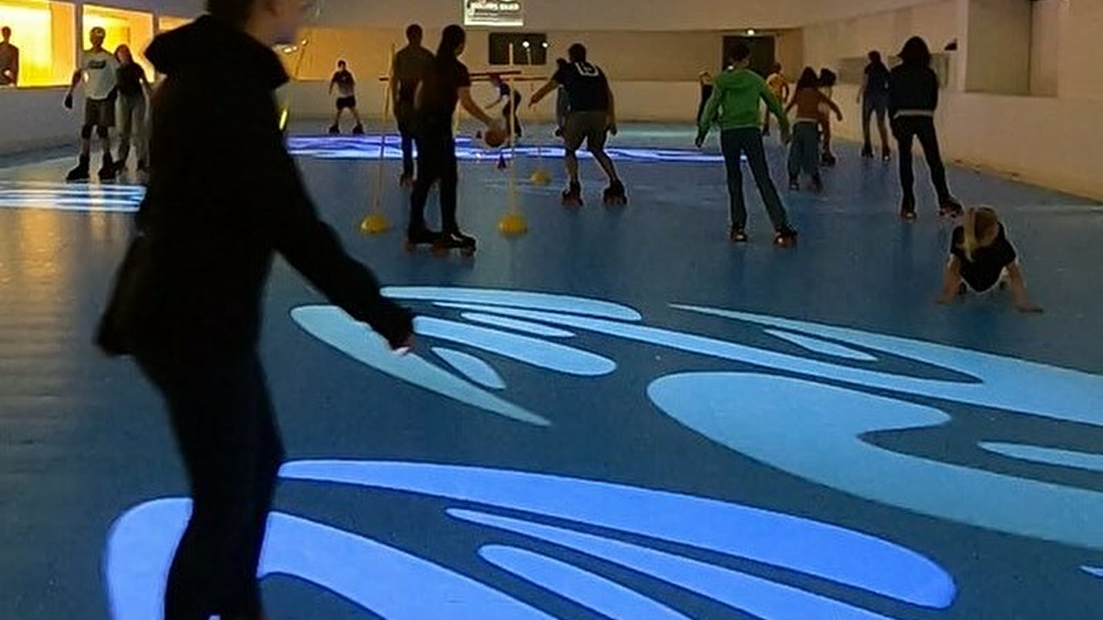 Soirée « Jeux » sur la piste de rollers quad (nocturne)